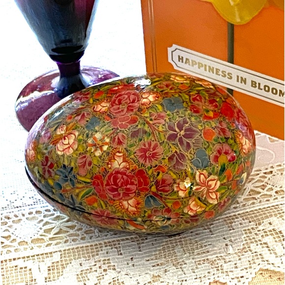 Kasmiri “Easter” Egg Handmade 5” Gold/Beautiful Colors One-of-A-Kind All Season - Picture 3 of 10